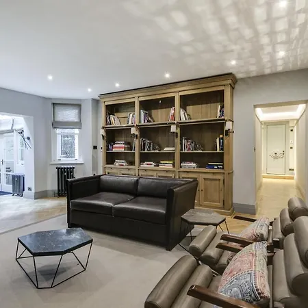 The Hanover Suite